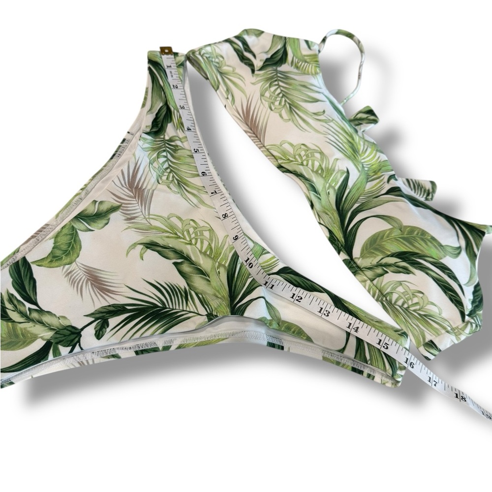 Monday‎ Swimwear Tropical Leaf Bikini Top (L) and Bottom (V) - Picture 9 of 10